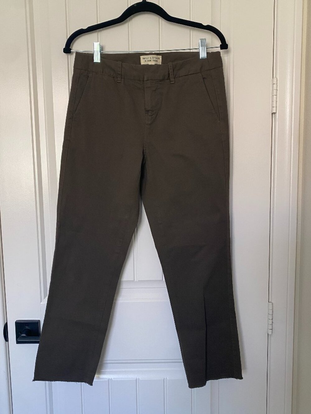 Nili Lotan | East Hampton Pant in Brown - Picture 3 of 15